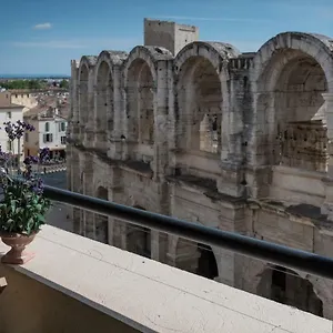 Avec Balcon Donnant Sur Les Arènes D’arles Appartamento